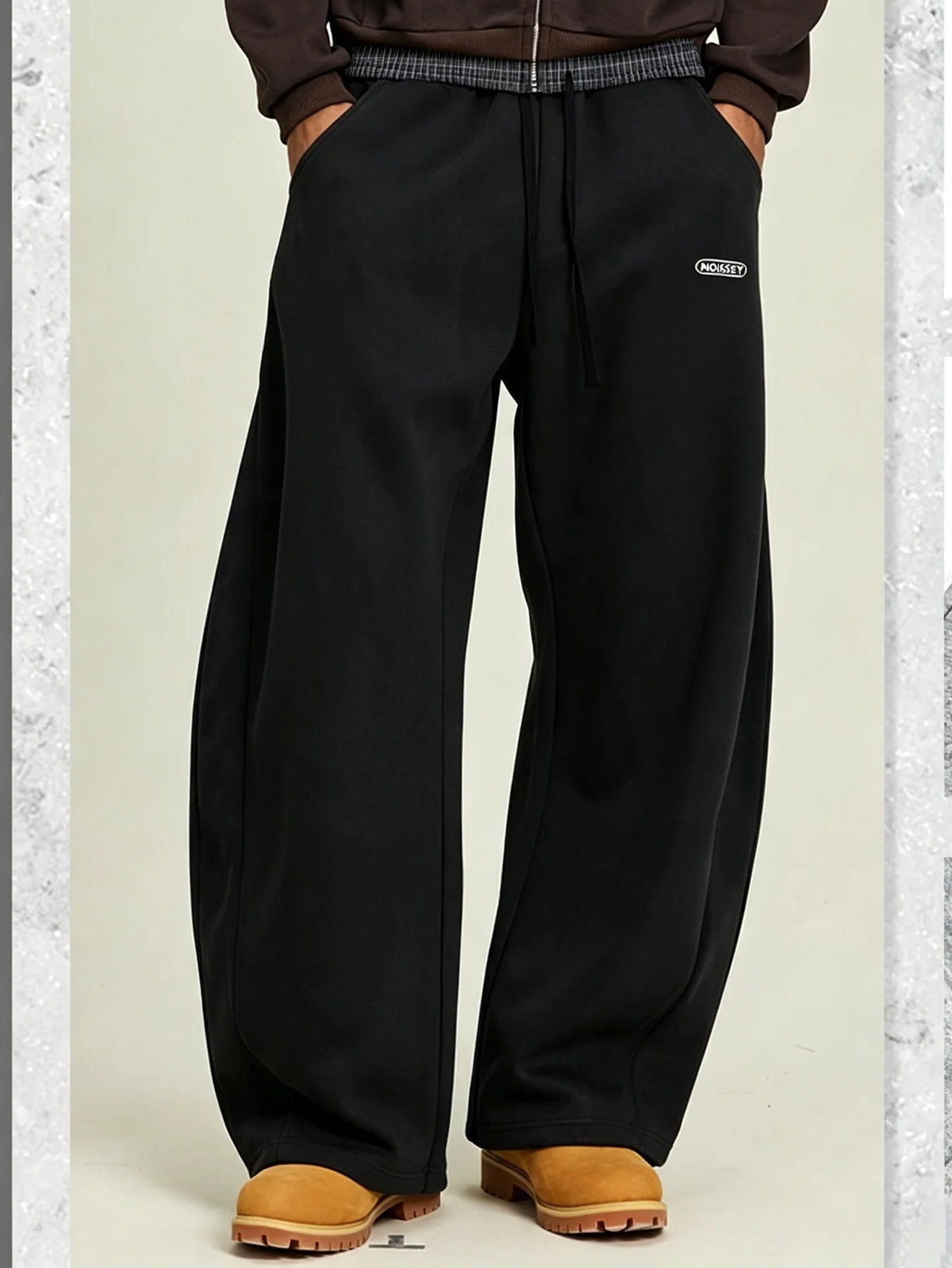 PANTALONI DI TUTA CON ELASTCO IN VITA A QUADRI E GAMBA CURVA STREETWEAR