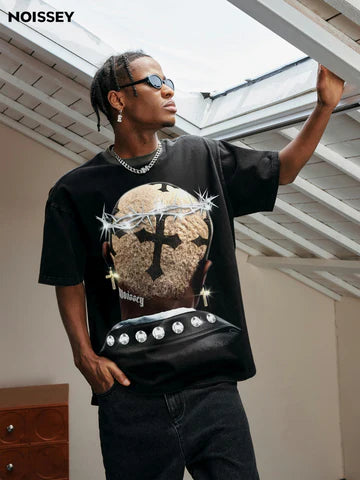 T-SHIRT OVERSIZE NERO CON STAMPA CORONA DI SPINE DI DIAMANTI   - NOISSEY