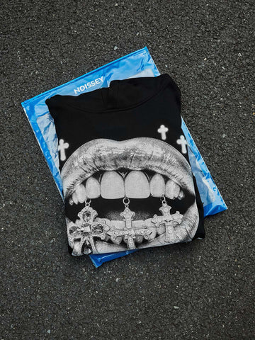 FELPA CON CAPPUCCIO  NERO STAMPA BOCCA CROCE GHIACCIATA - NOISSEY