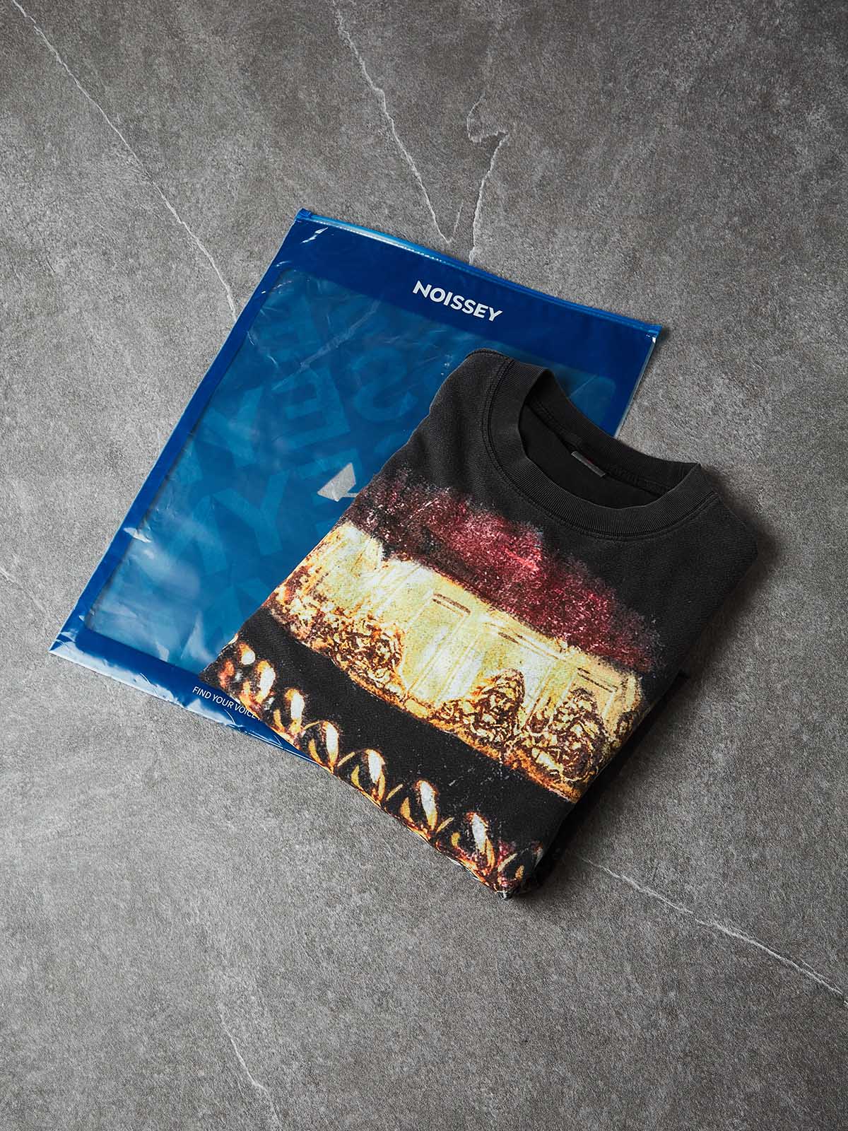 T-SHIRT NOISSEY  BLACK  BOXYFIT OVERSIZE  ROTTA  ART LIPS & GOLDEN