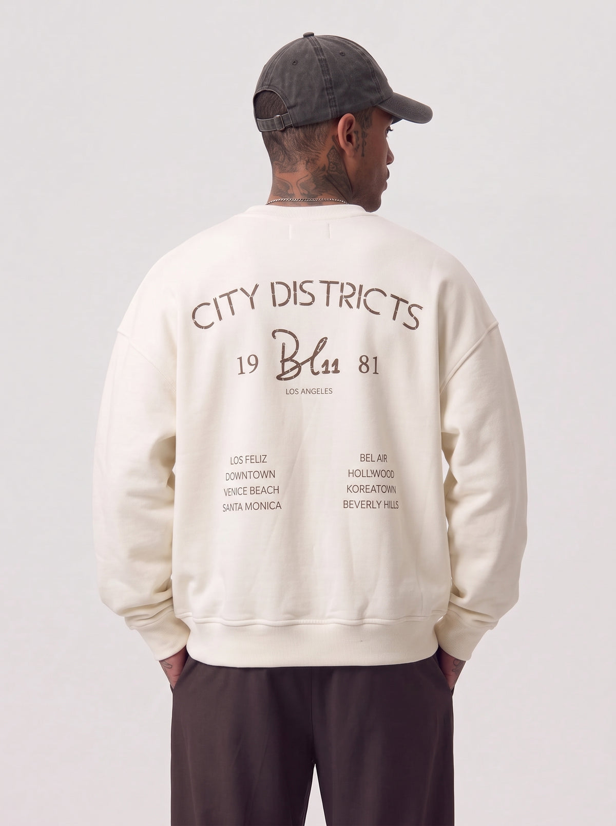 FELPA BL11 GIROCOLLOSTAMPA OFF WHI ART CITYDISTRICT147