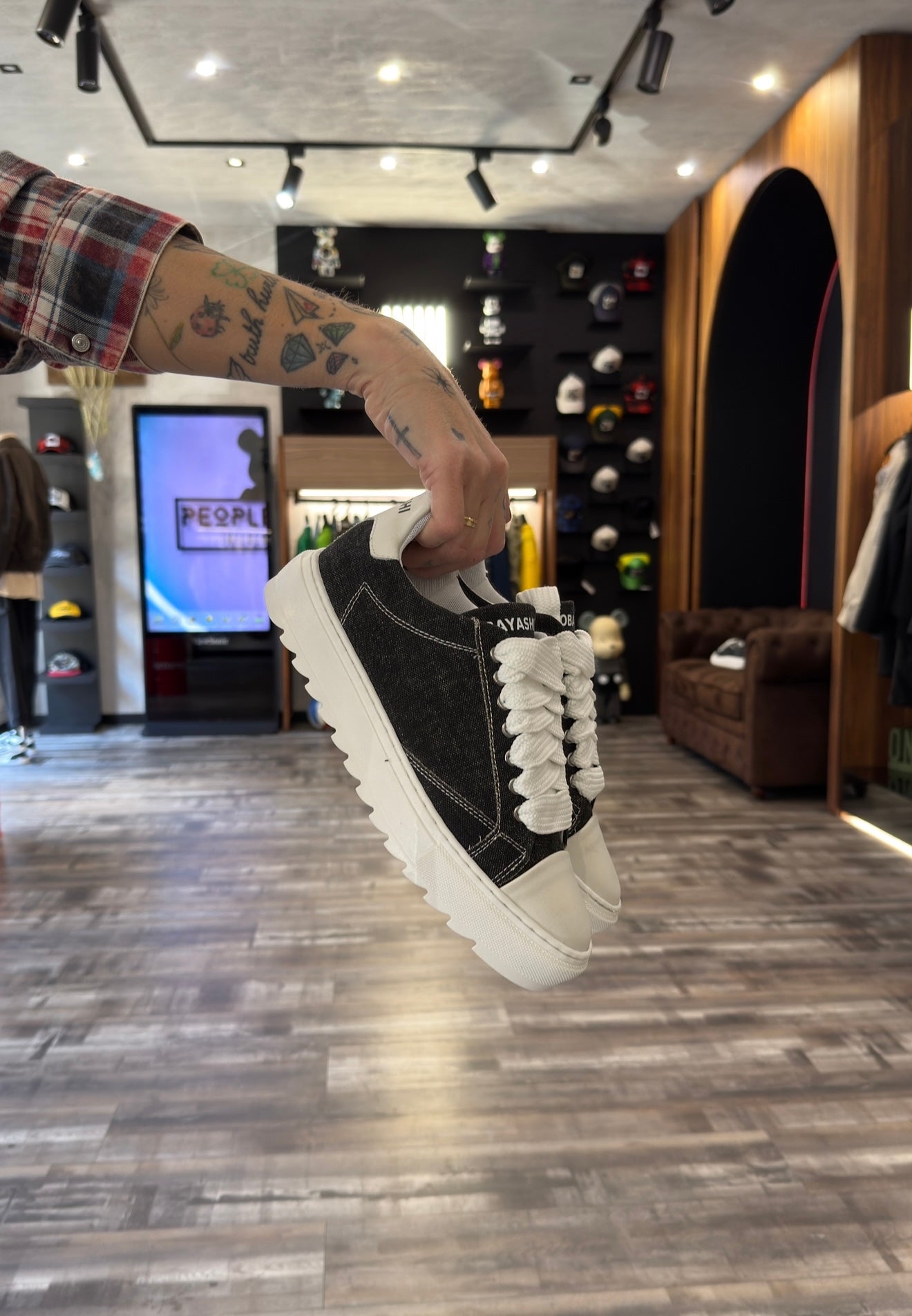 SNEAKER EFFETTO CANVAS CON SUOLA OVERSIZE - KOBAYASHI - ART. TOP