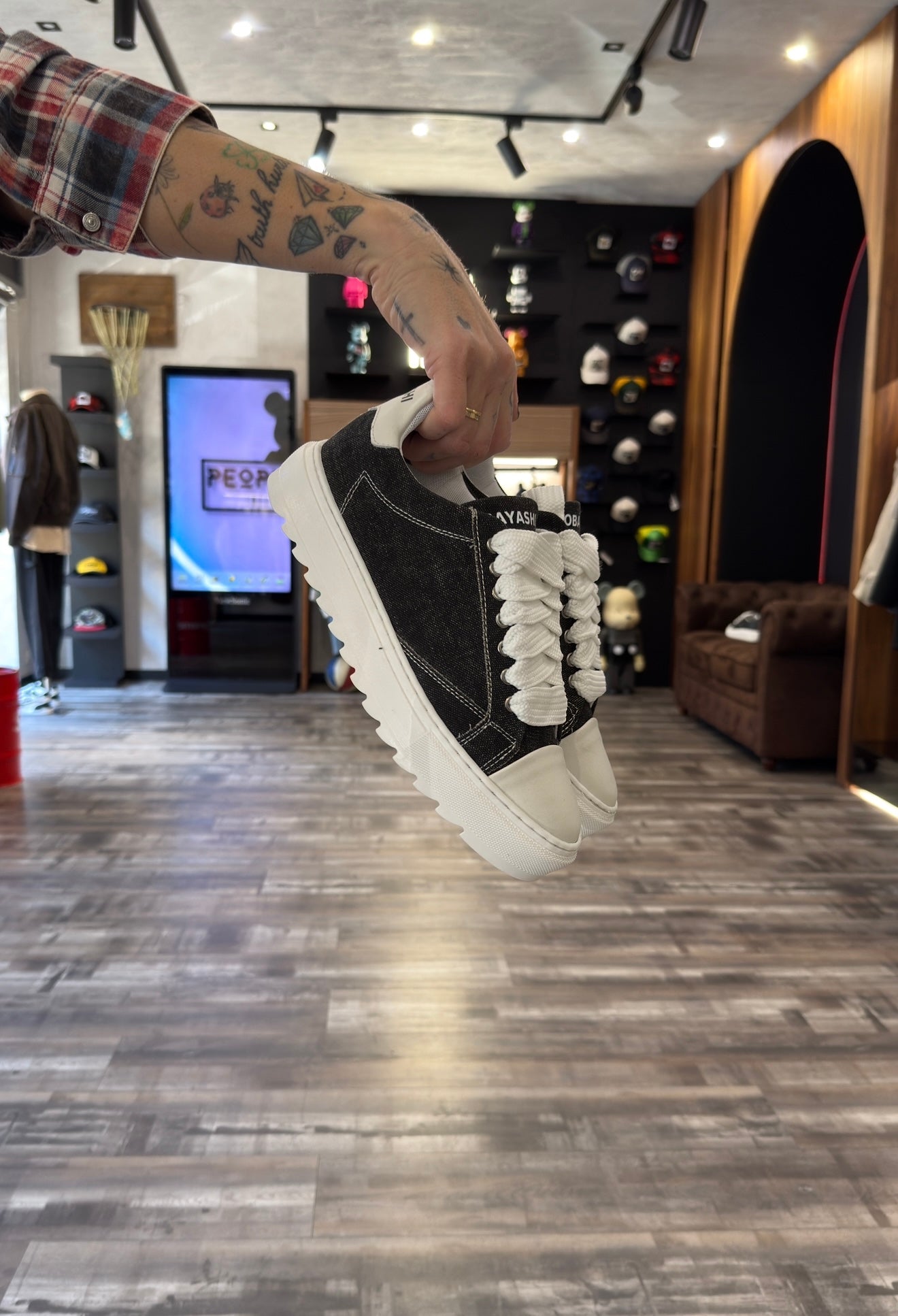 SNEAKER EFFETTO CANVAS CON SUOLA OVERSIZE - KOBAYASHI - ART. TOP