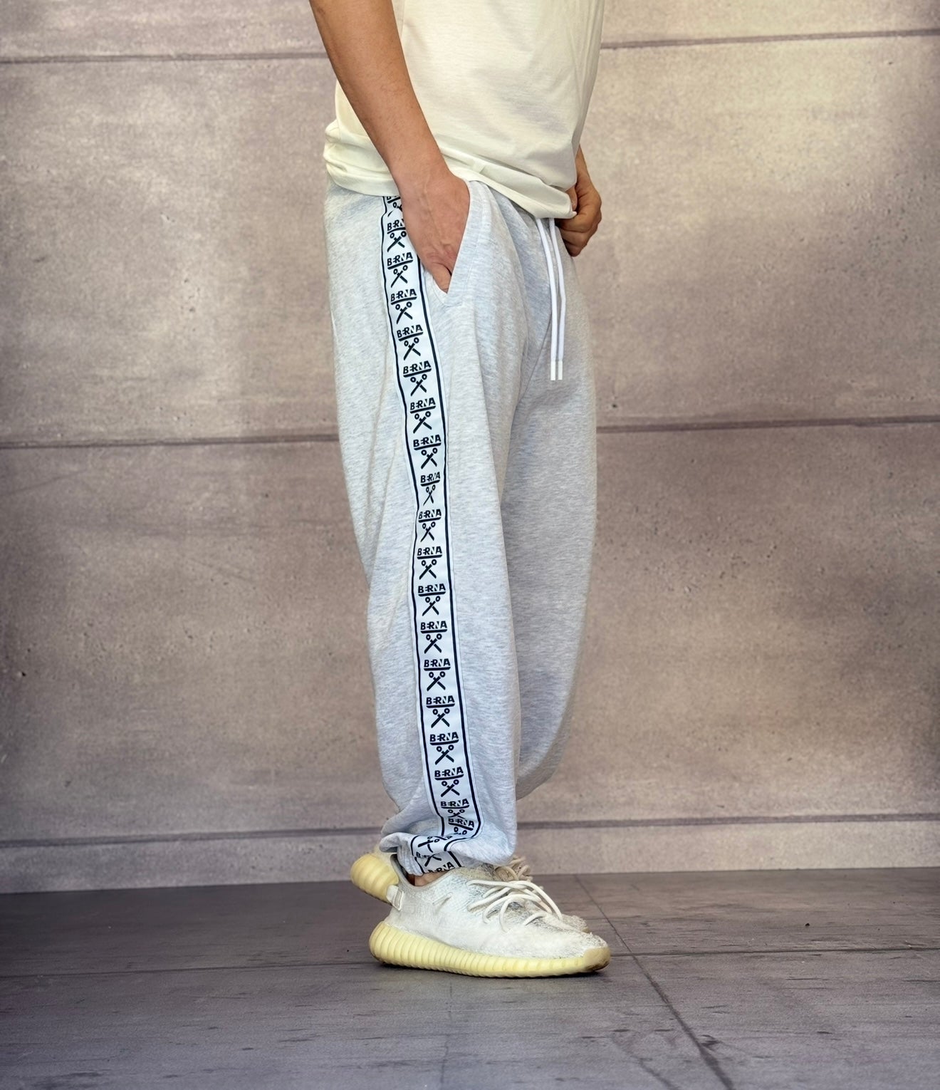 PANTALONE DI TUTA CON POLSINO BANDA SPORTSWEAR - BERNA - ART. 251066