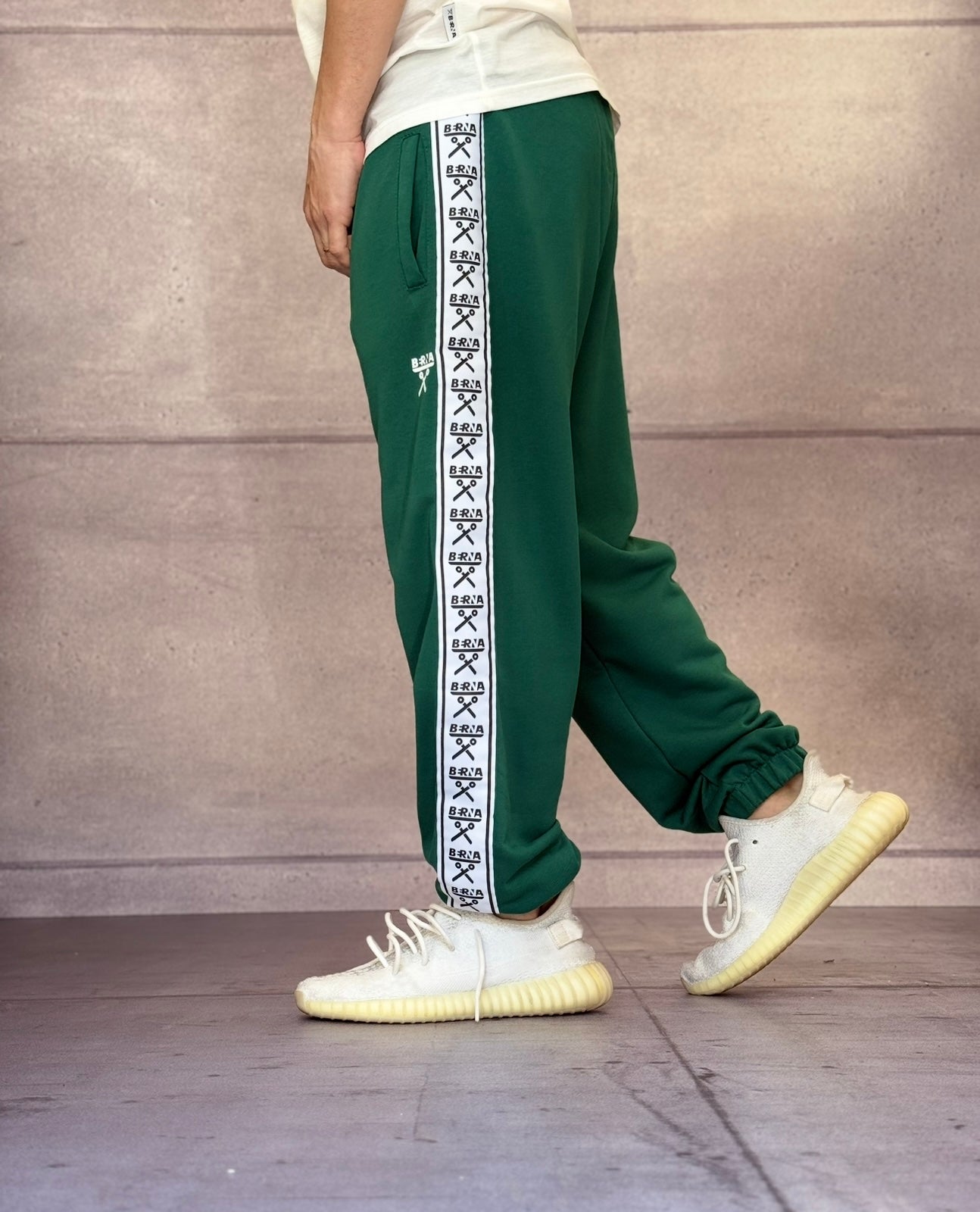 PANTALONE DI TUTA CON POLSINO BANDA SPORTSWEAR - BERNA - ART. 251066