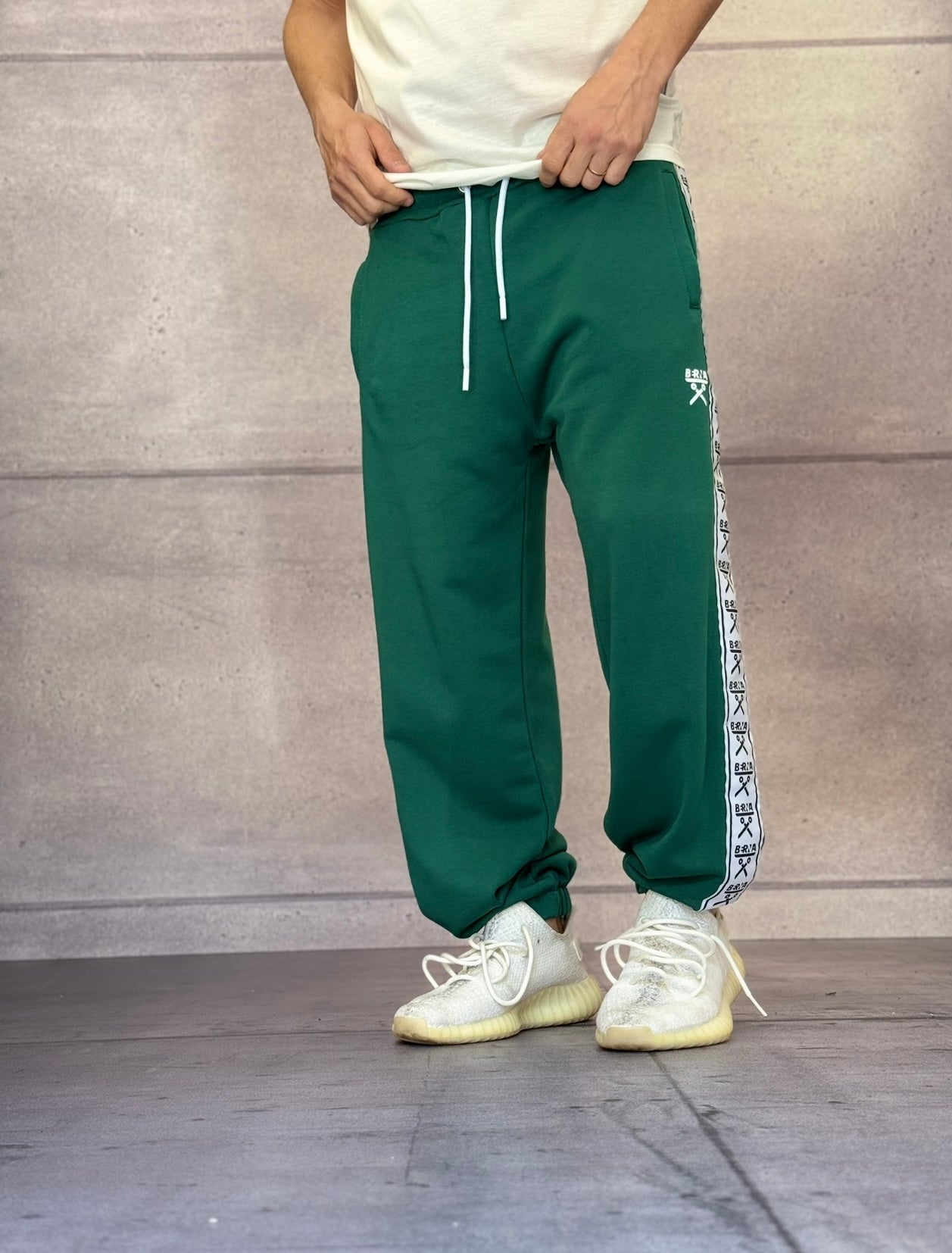 PANTALONE DI TUTA CON POLSINO BANDA SPORTSWEAR - BERNA - ART. 251066