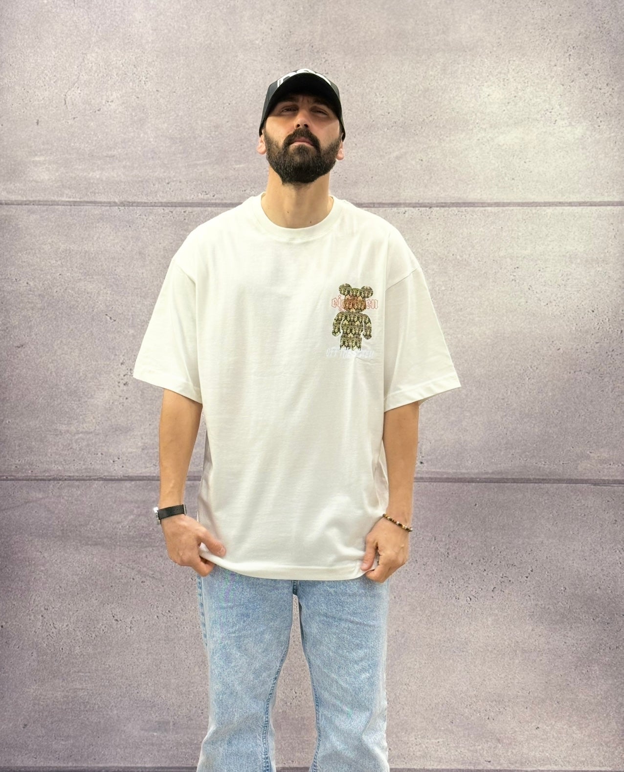 T-SHIRT OVERSIZE OFF THE SYSTEM BEARBRICK - PLUS EIGHTEEN - ART. OV-4204