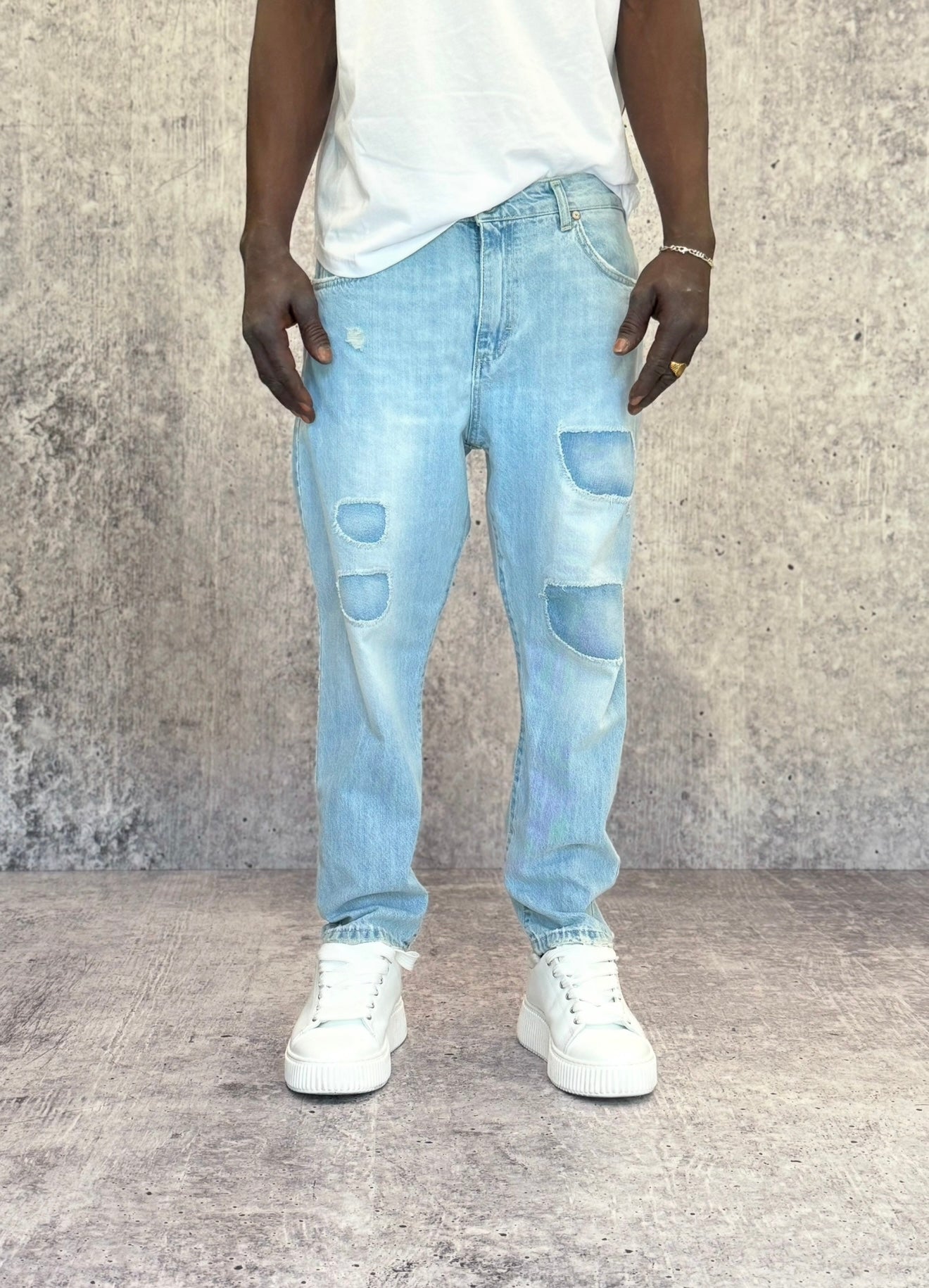 JEANS BLEACHED CON ROTTURE - BERNA - ART. 25104930 - COL. DENIM