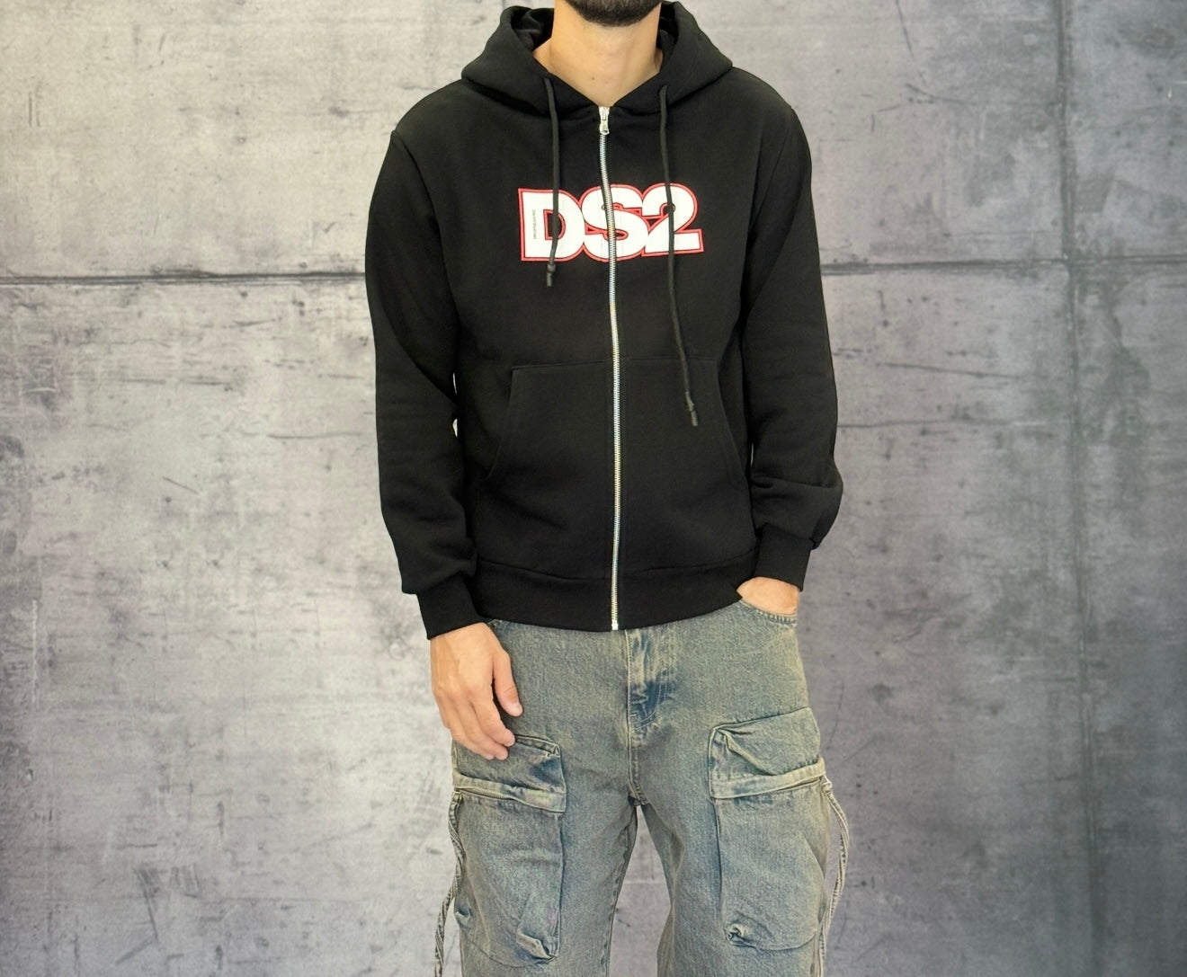 FELPA CON CAPPUCCIO + ZIP STAMPA LOGO - DS2 - ART. FW25233 - COL. NERO