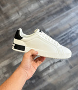 SNEAKER CON LOGO IN RILIEVO SUL RETRO - DS2 - ART. FW25S15 - COL. BIANCO / NERO