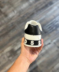 SNEAKER CON LOGO IN RILIEVO SUL RETRO - DS2 - ART. FW25S15 - COL. BIANCO / NERO