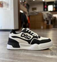 SNEAKER CON LOGO IN RILIEVO - DS2 - ART. FW25S07 - COL. BIANCO / NERO