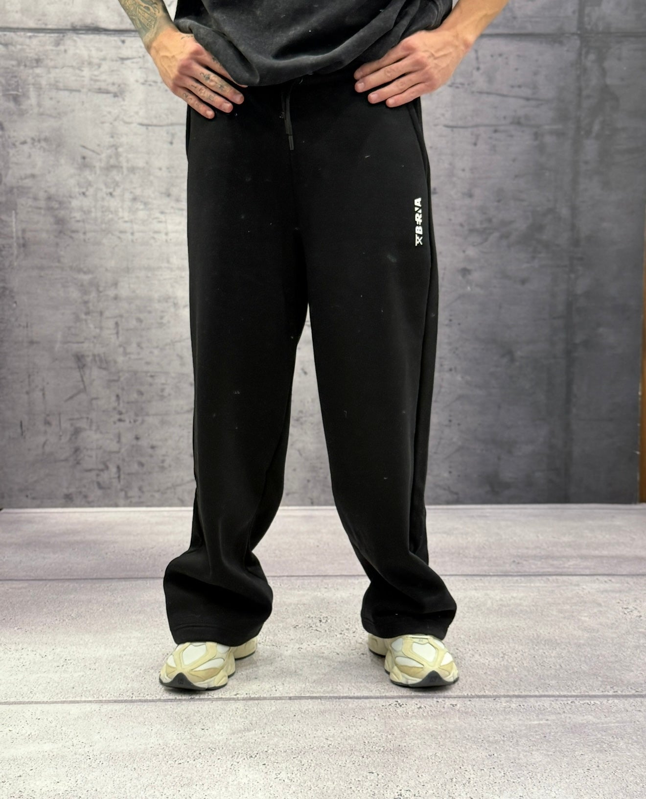 PANTALONE IN  FELPA TUTA PALAZZO - BERNA - ART. 252196