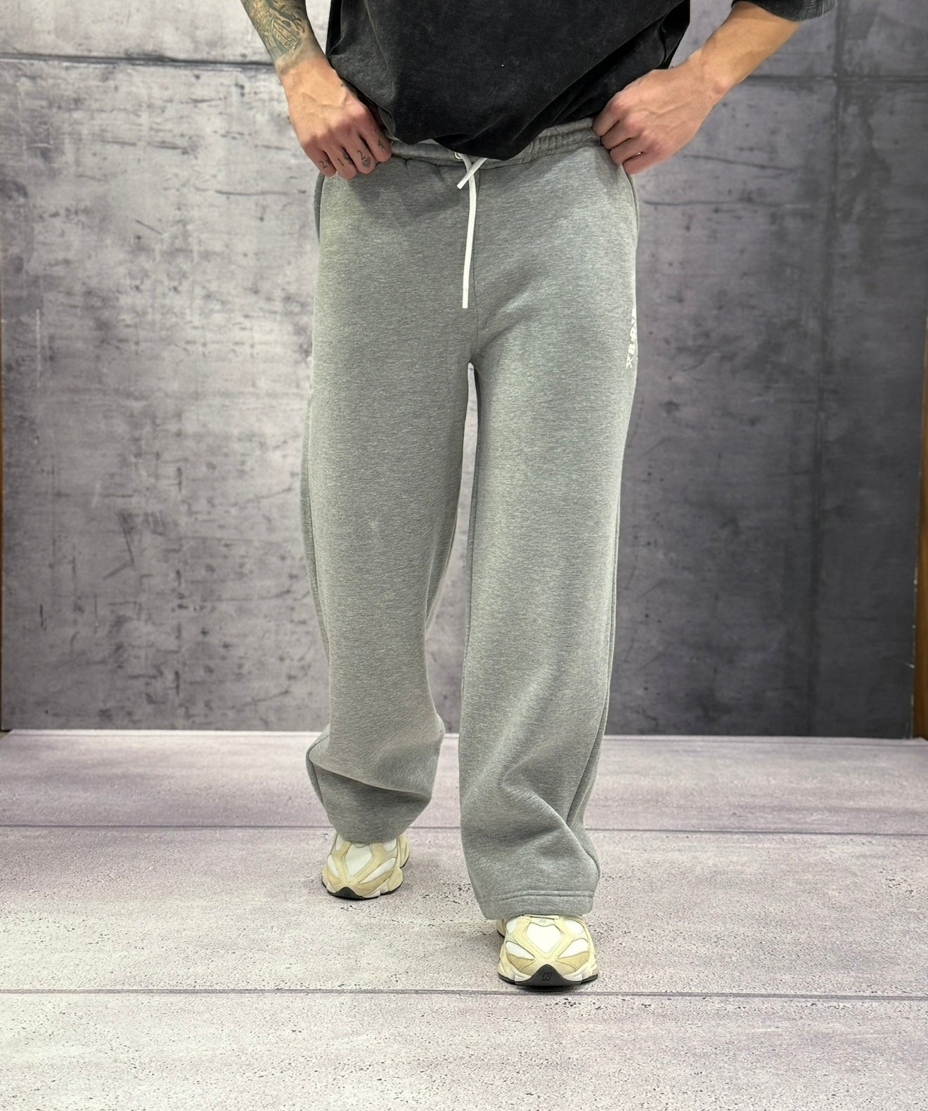 PANTALONE IN  FELPA TUTA PALAZZO - BERNA - ART. 252196