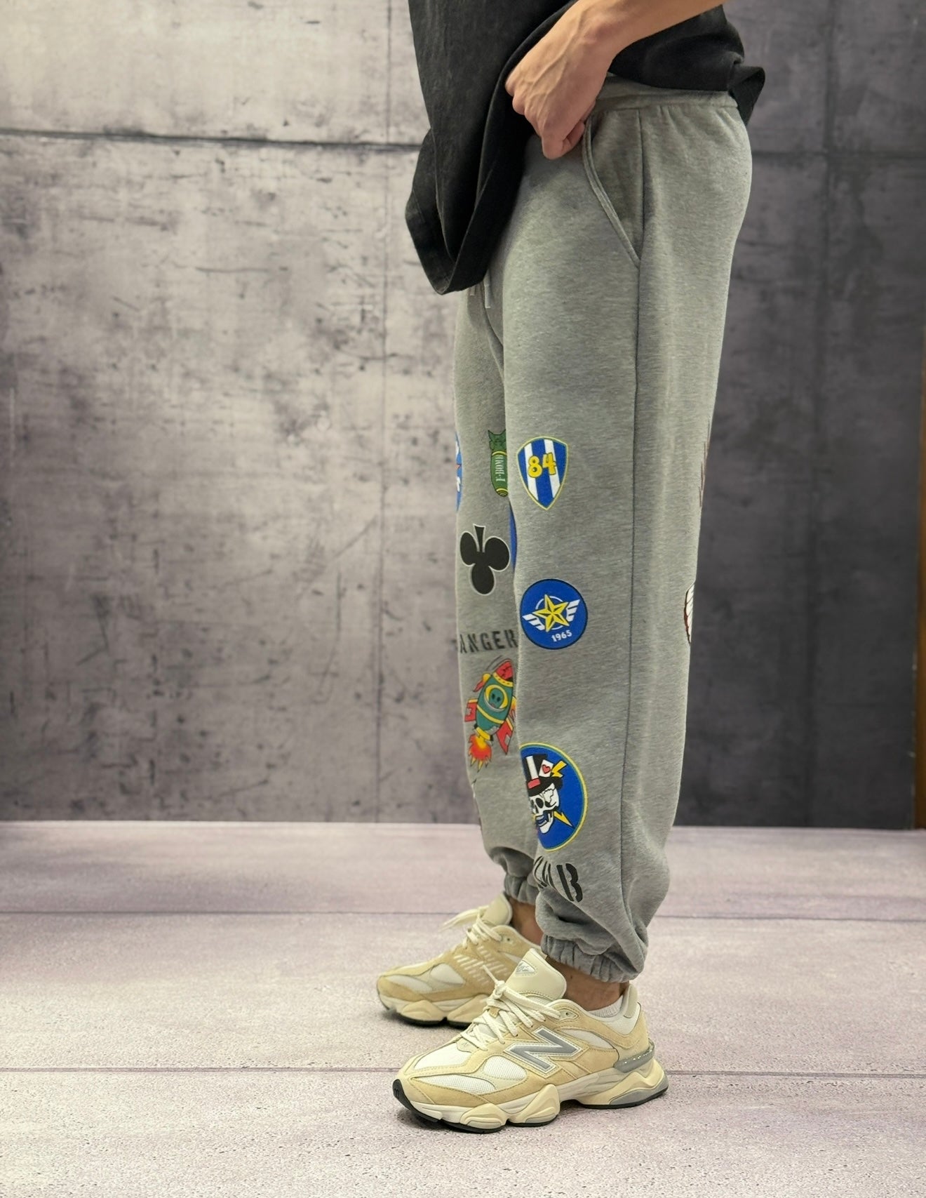 PANTALONE IN  FELPA TUTA POLICOTONE GARZATA STAMPE - BERNA - ART. 25202521 - COL. GRIGIO MELANGE
