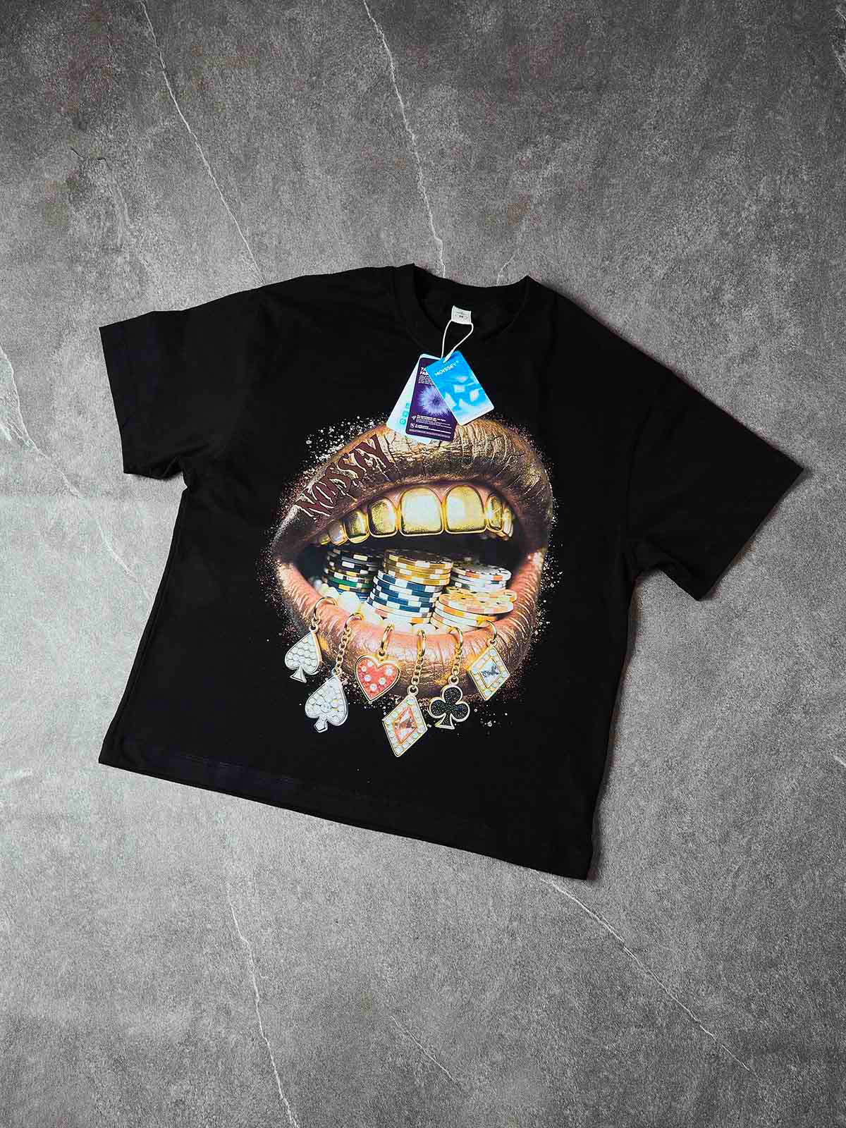 T-SHIRT NOISSEY  BLACK BOXYFIT OVERSIZE ART BOCCA POKER
